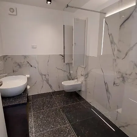 Baur - Regarda Travel Apartment