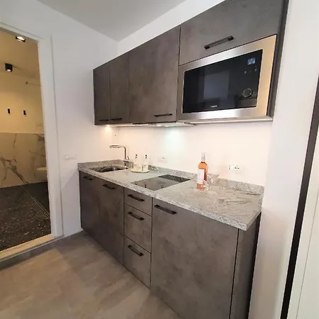 Baur - Regarda Travel